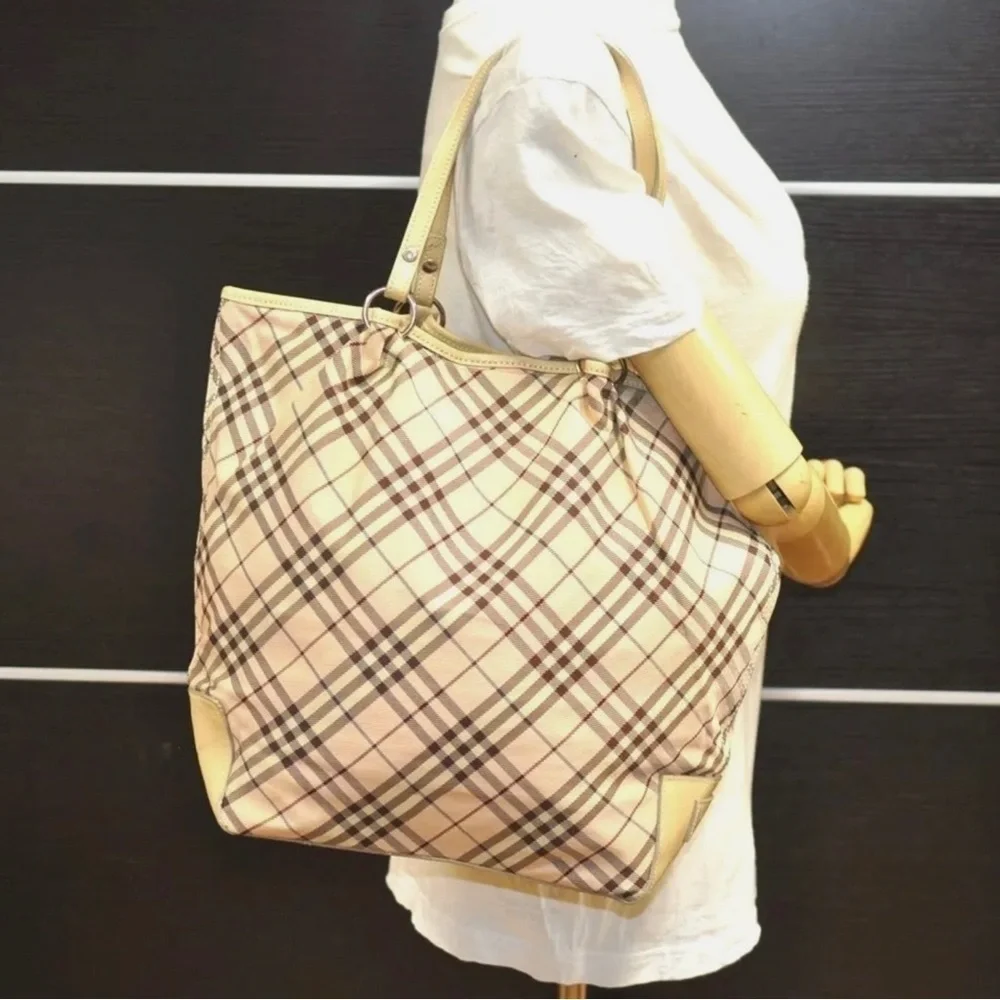 Authentic Burberry Blue Label Tote Handbag Nylon Pink - Picture 3 of 8